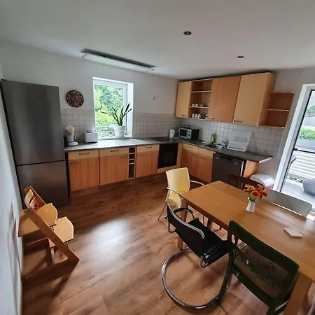 Kornhaus - Schoene Mit Pool, Kamin Und Terrasse Daire